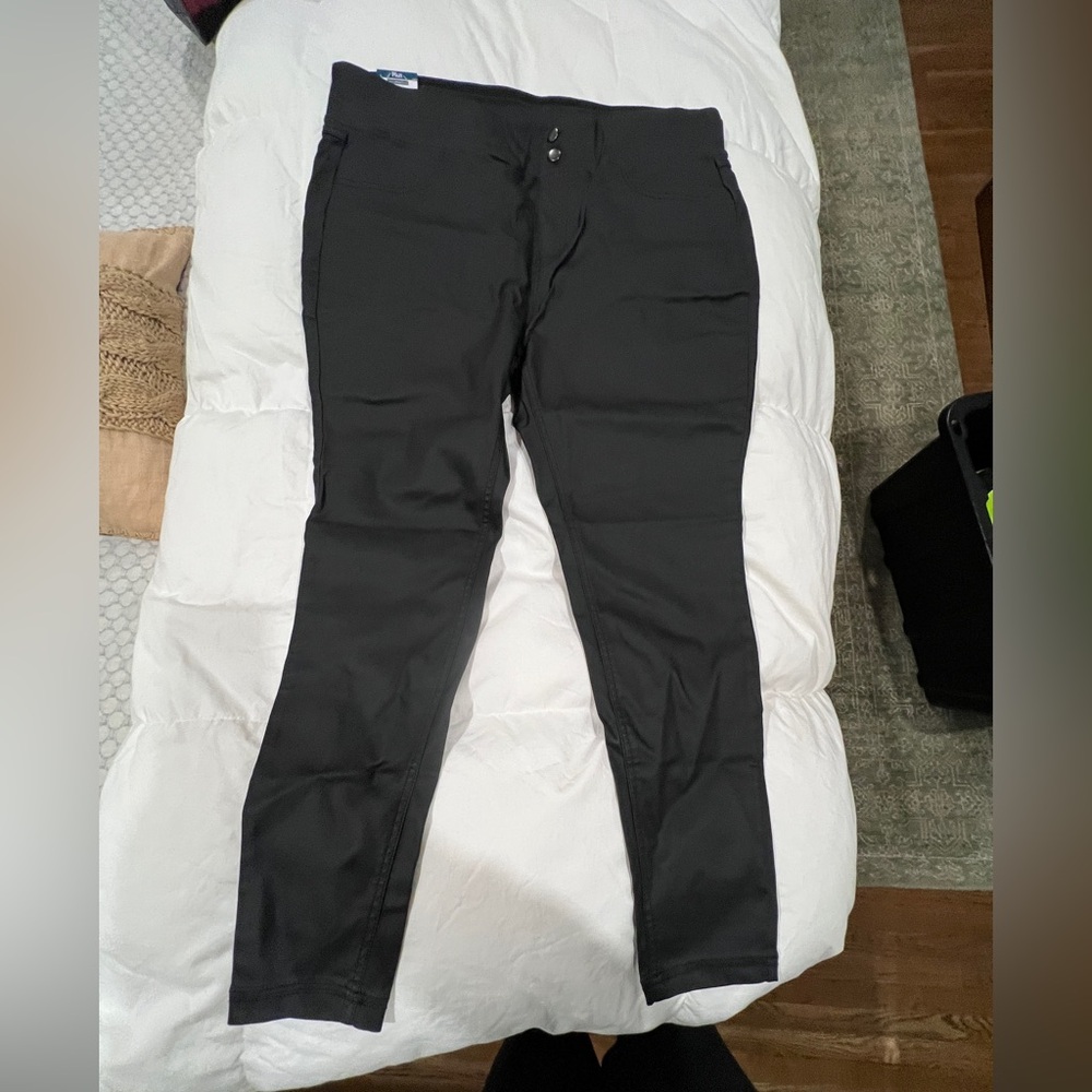 Terra & Sky Black High Rise Faux Leather Jeggings